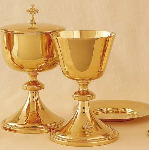 Gold Chalice With Large Well Paten